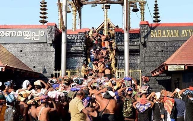 சபரிமலை கோவிலில் இன்று மண்டல பூஜை